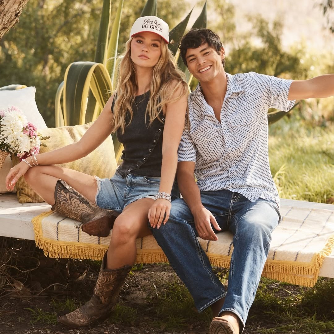 Buckle summer wear